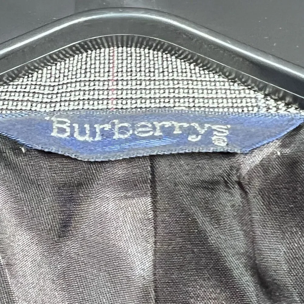Vintage Burberry’s London Blazer Mens SZ 40R Gray Plaid Suit Jacket Two Buttons